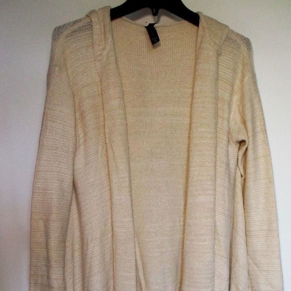 𝅺GLAMSIA HOODED CARDIGAN SIZE MEDIUM - Picture 1 of 5